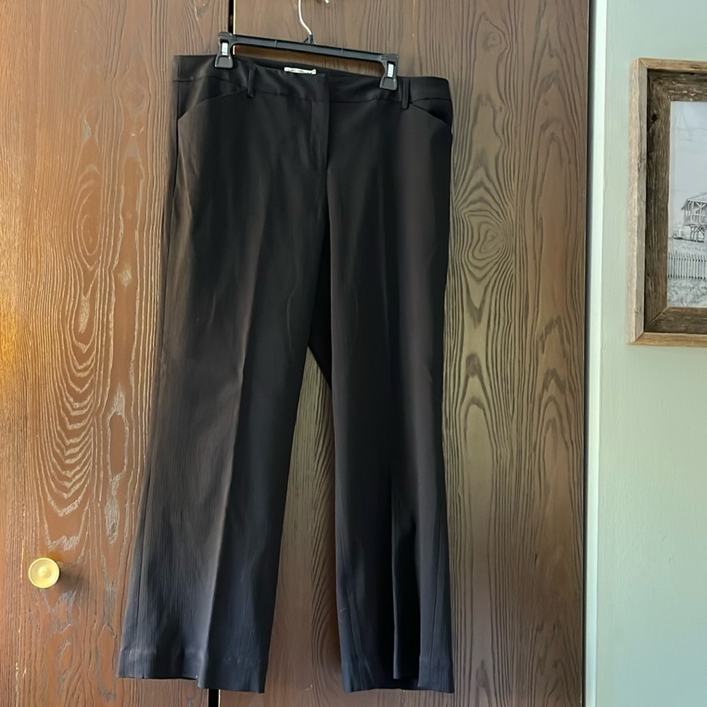 Dalia Collection black dressy pants. Size 14W.